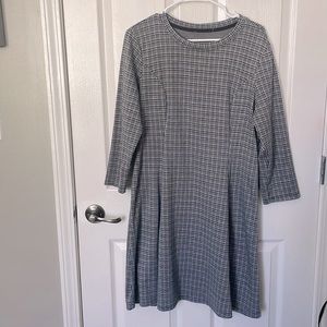 Women’s dress